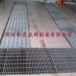 洗車用鋼格板具體有什么優(yōu)點呢？